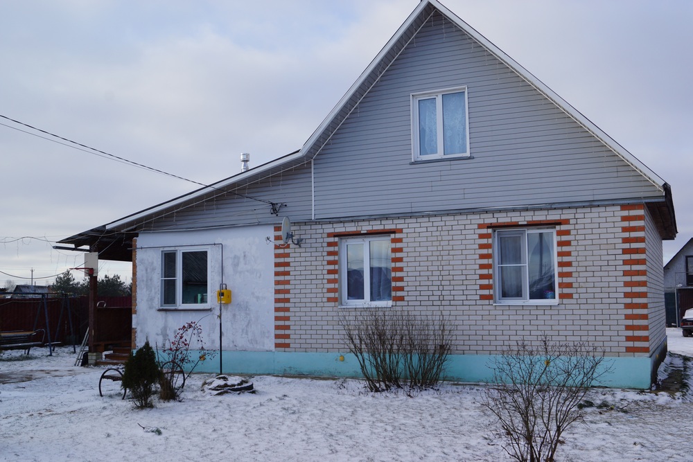 Одно из газифицированных домовладений в селе Заречье.jpg