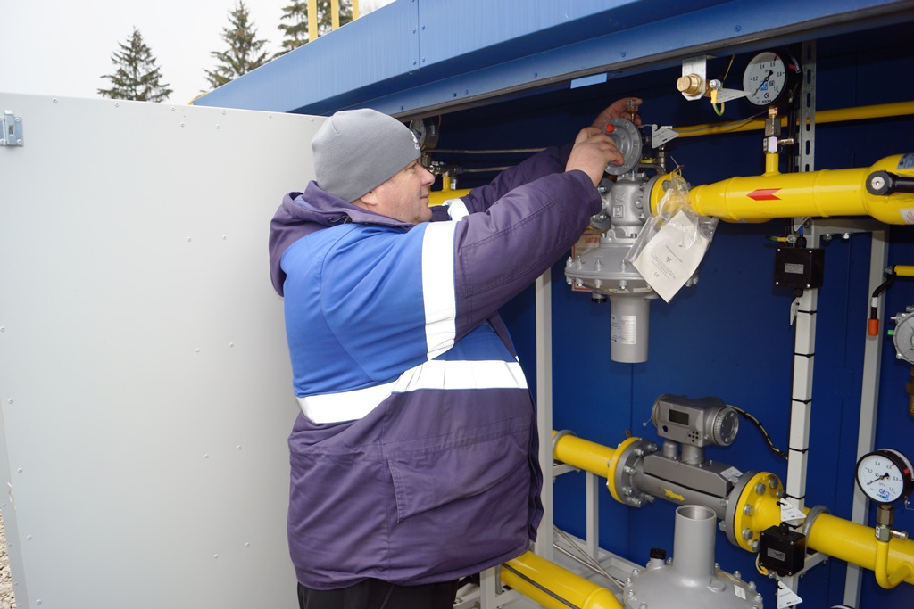 Настройка пункта редуцирования газа для подключения потребителей в поселке станции Сарыево Настройка в работу пунктаредуцирования газа.jpg