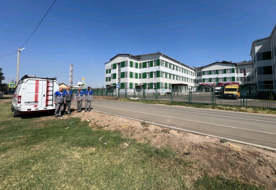 Школа в ст Тбилисская.jpg